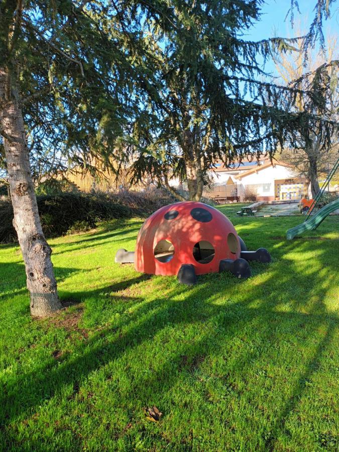 Chambre D'Hote Le Mercier Calmont  Exteriér fotografie